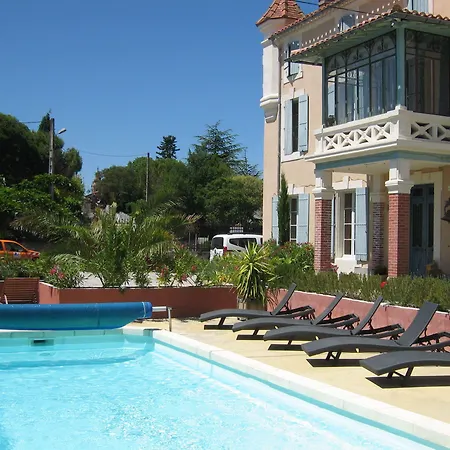 Pensjonat Chateau Coquelicot *